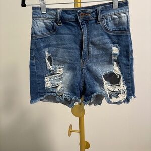 Short jeans